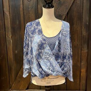 BCBGMAXAZRIA lightweight flowy criss cross front patterned blue blouse